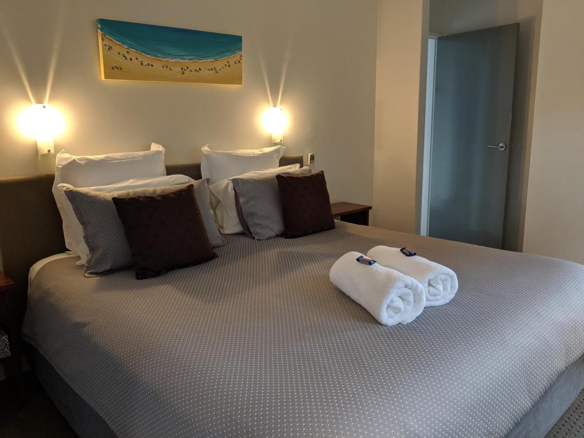 Hanover Bay Apartments アルバニー エクステリア 写真